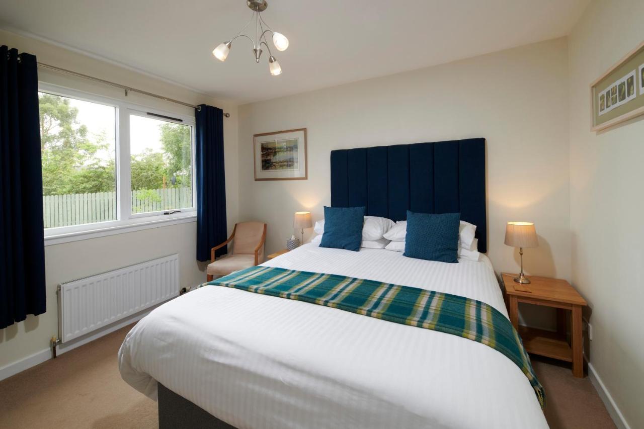 By The Brae Bed & Breakfast Inverness Exterior photo